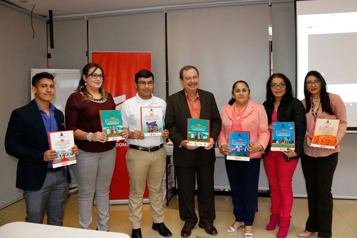 Secretaría de Educación entregará Guías de Formación Financiera denominadas “Finanzas Para La Vida”

Hoy, el ministro Marcial Solís, recibió las guías de Educación Financiera denominadas “Finanzas para la Vida” de manos de los representantes del Banco <a href="/baccredomaticho/">BAC Honduras</a>

#educación