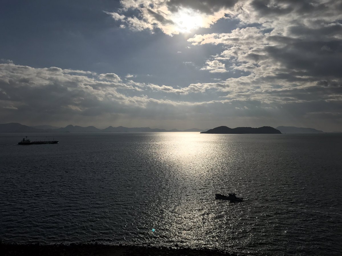 ST___Jackson's tweet photo. 瀬戸内海です https://t.co/5L9srg2ifr