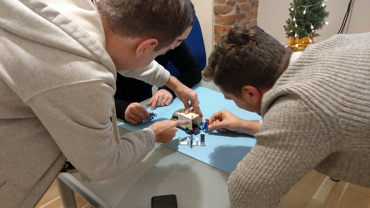 #nowyrok w naszej agencji rozpoczęliśmy od... zabawy LEGO 😂 Klocki długo jednak u nas nie zabawią - już teraz unikalny zestaw <a href="/WAVELO_ROWERY/">WAVELO</a> znajdziecie na aukcji <a href="/fundacjawosp/">WOŚP</a> sztabu przy <a href="/gaz_krakowska/">Gazeta Krakowska</a> ♥️

 #WOŚP #wavelo #LEGO #charytatywnie