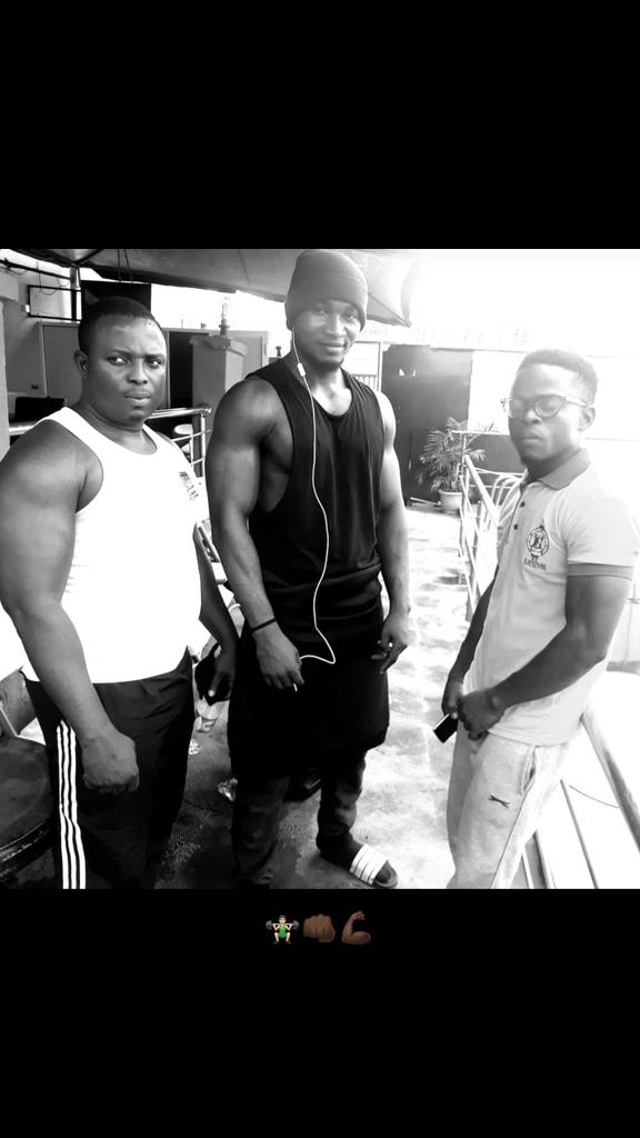 DjOscar_P's tweet photo. Me and my team we are fullyvready for 2018 #2019Moods #Number1byOscar https://t.co/XB8LjPLiAq