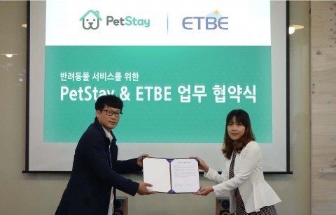 ukiukicat's tweet photo. PAT STAY – ETBE, Signed MOU for companion animal service (16.06.22) https://t.co/9Z2eaNJF4o https://t.co/UhMWZJqQgq