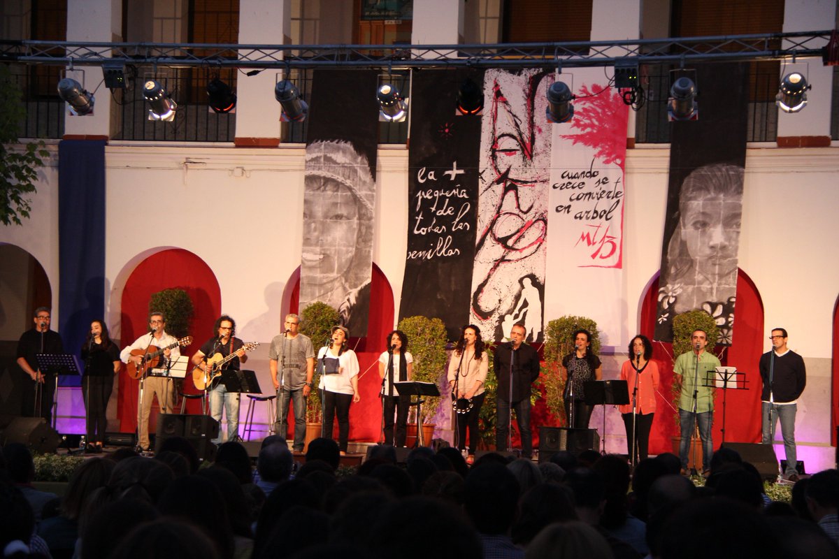 Para el 2019 pedimos fe del tamaño de un grano de mostaza: Para mover las montañas de la lógica de la desesperanza, cambiar el corazón de piedra en uno de carne y plantar el árbol de nuestra alegría al lado del arroyo de su Palabra.