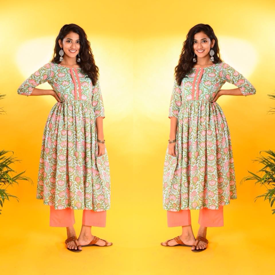 A set of anarkali cotton kurta set crafted in mint handblock printed fabric with pleats detailing in the front with straight palazzos in peach with 
Buy this at goo.gl/SygtDK!
#wudbox #handblockprinting #blockprint #makeinindia #ethnic #indian #craft #Fashionista