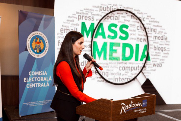 CICDE_Moldova's tweet photo. Elevi, jurnaliști, bibliotecari, tineri implicați în organizațiile non-guvernamentale au devenit ambasadori ai educației electorale. Cum a fost posibil acest lucru și ce presupune acesta mai exact, aflați din linkul următor: https://t.co/GT7A5YaU1r. #cicdeopentalks #cicde https://t.co/JlZn1BF67p