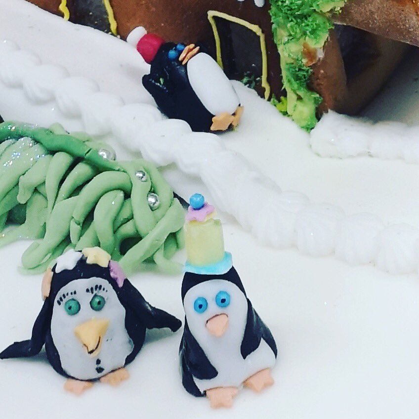 tatehindle's tweet photo. Still time to catch #MoaGingerbreadCity @V_and_A until 6 Jan - #TateHindle's P-P-P-Pick Up a Penguin House playfully creates a residence for a community of penguins w/ rooftop snow garden, winter terraces, an iced slope around the building & a skating rink https://t.co/bxnTKLFJIg https://t.co/iS6oWOGNKD
