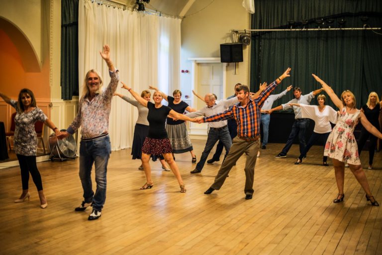 altrinchamtoday's tweet photo. Waltz into the new year with a new term of beginners' dance classes at @TheCinnamonClub https://t.co/kXbtQbcyJV #altrincham #bowdon https://t.co/AHZdIoK08o
