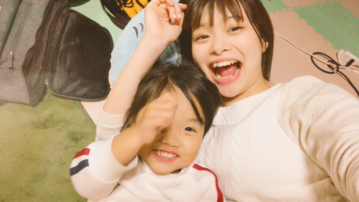 Hanarbi_Ha's tweet photo. 水木あおちゃん
歯並びきれいだよねー
YouTuberらしいよ
ホワイトニングの動画見たときはたまらんかった！ https://t.co/dLwP8jm7Ve