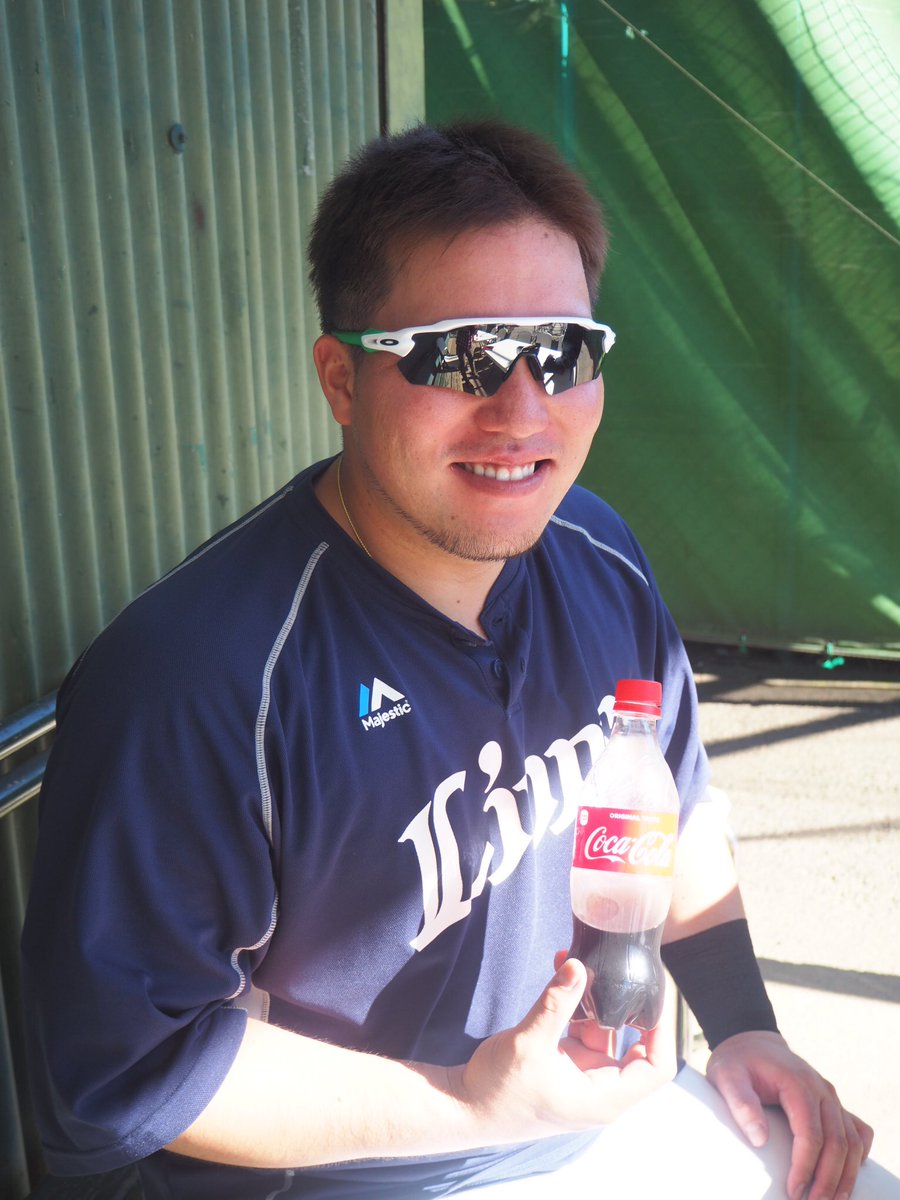 文化放送ライオンズナイター در توییتر 可愛すぎるライオンズナインを見てくれ コーラは俺でしょ と 山川穂高 選手 コカコーラさん Cocacolajapan ホームラン王がcmオファー待ってます Seibulions ライオンズナイター Vs嵐 T Co Ojwczvet5c