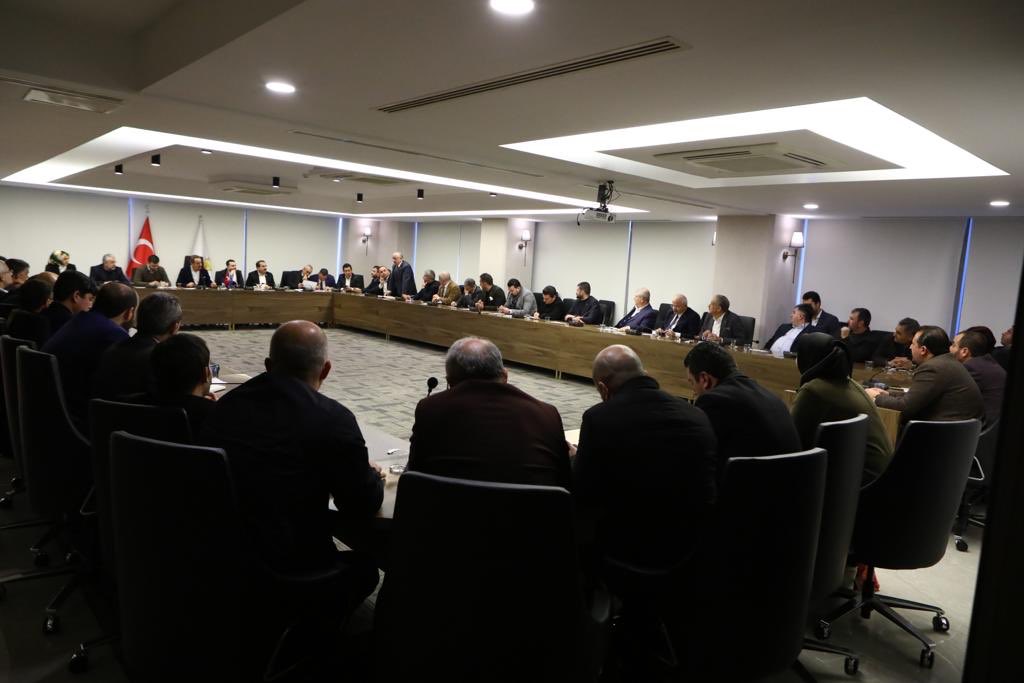 Büyükşehir Belediye Başkan Adayımız Nihat Zeybekci, İl Başkanımız Aydın Şengül ve İzmir Milletvekillerimiz; Belediye Başkanlarımız ve İlçe Başkanlarımız ile bir araya gelerek durum değerlendirme toplantımızı gerçekleştirdi.