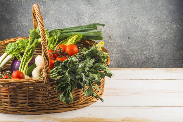 ¿Verdad que es maja, esta cesta? 
Os animamos a:

🥦🥕🥬🍇🍊 Consumir alimentos de temporada. Por si no sabéis cuáles son, os dejamos con este calendario tan chuli! opcions.org/consum/calenda…

⚰️ Acabar con las bolsas de plástico. Aquí van alternativas: opcions.org/es/consumo/alt…