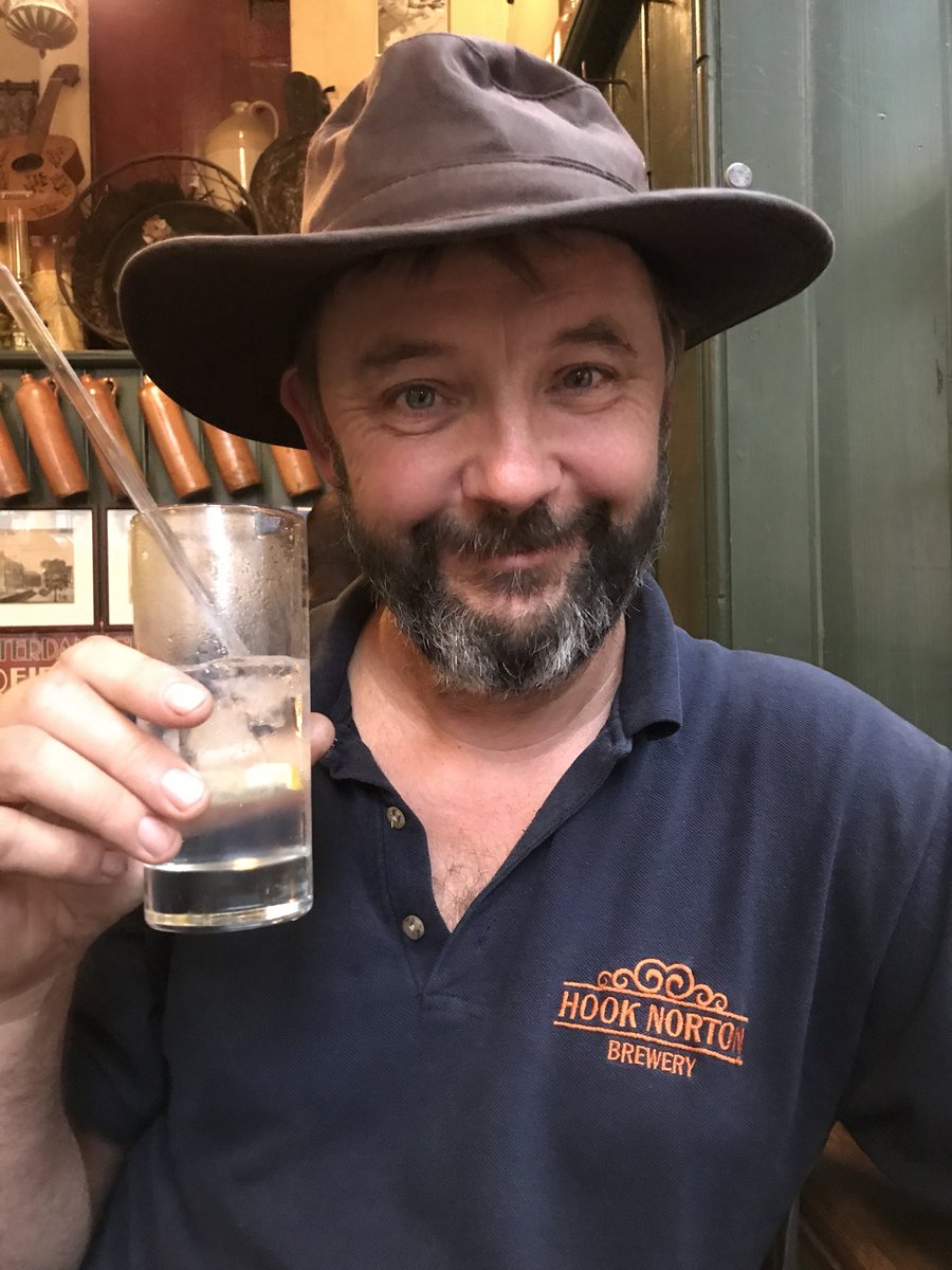PrairieRoseBar's tweet photo. Toasting our beery chums with a g and t of course..Happy new year ! @HookyBrewery @ArborAles @lostandgrounded @GoodChemBrew @BrisBeerFactory https://t.co/Q0iAEIwDzy