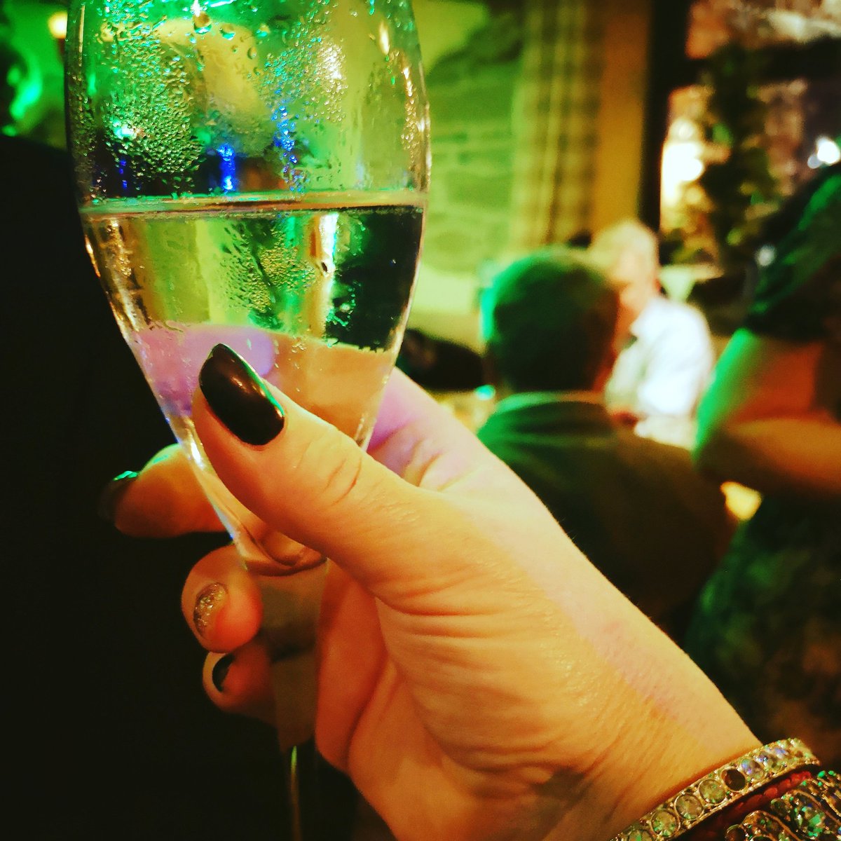 KarenToddUK's tweet image. Here's to 2019......

Do good, stay good and have more good times with the people you love!

#LoveYourLife 💖
#LoveYourWork 🐝
#LoveYourWorld 🌍