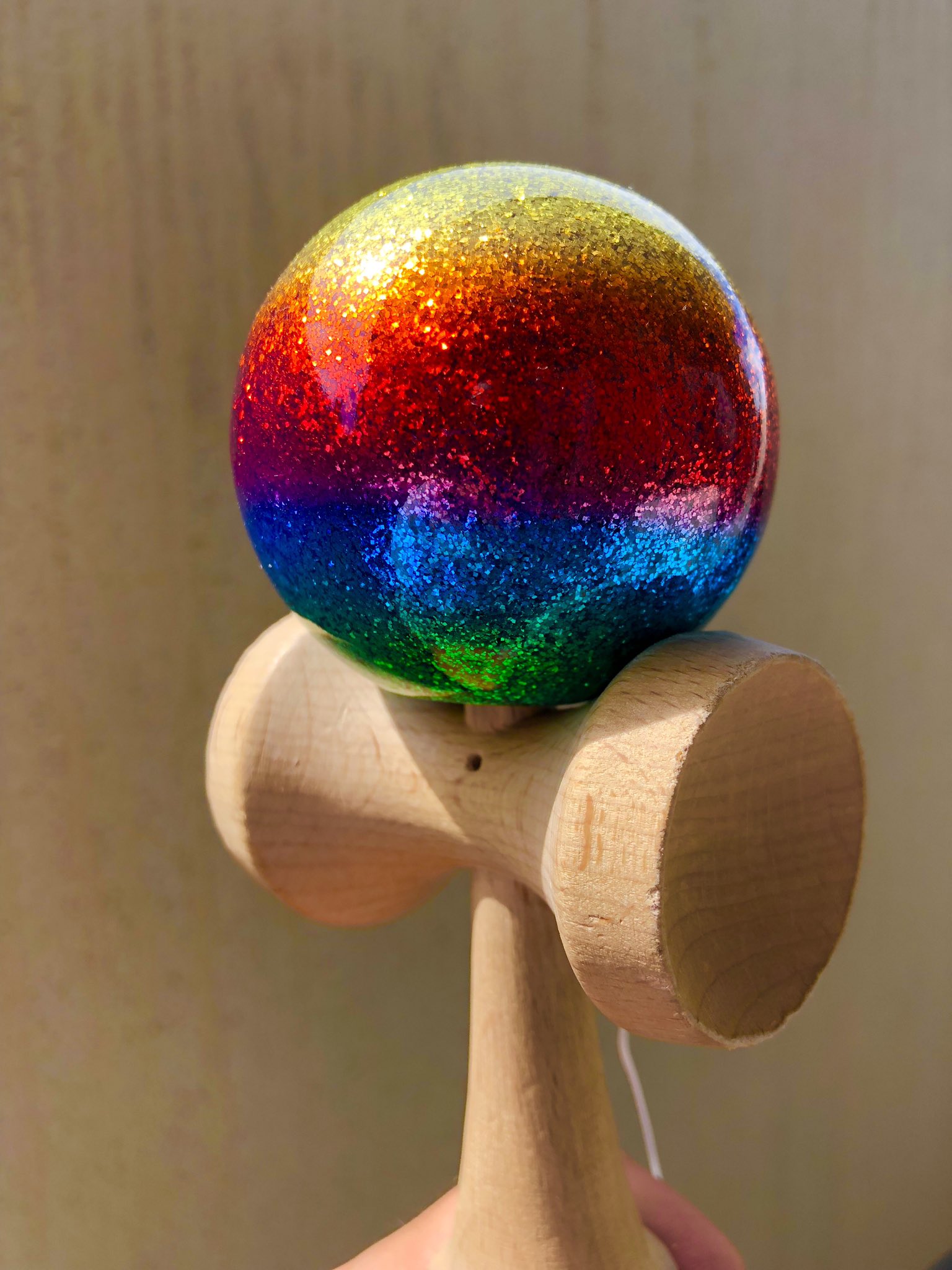 マスクド13 Na Tviteru そういえば去年けん玉の玉に色塗りましたよ 子供達ウケしそうなカラーリングで Prsのあれですね T Co Wfsydtrfkc Tviter