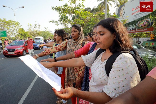 dhanyarajendran's tweet image. Pictures from the #WomenWall #VanithaMathil