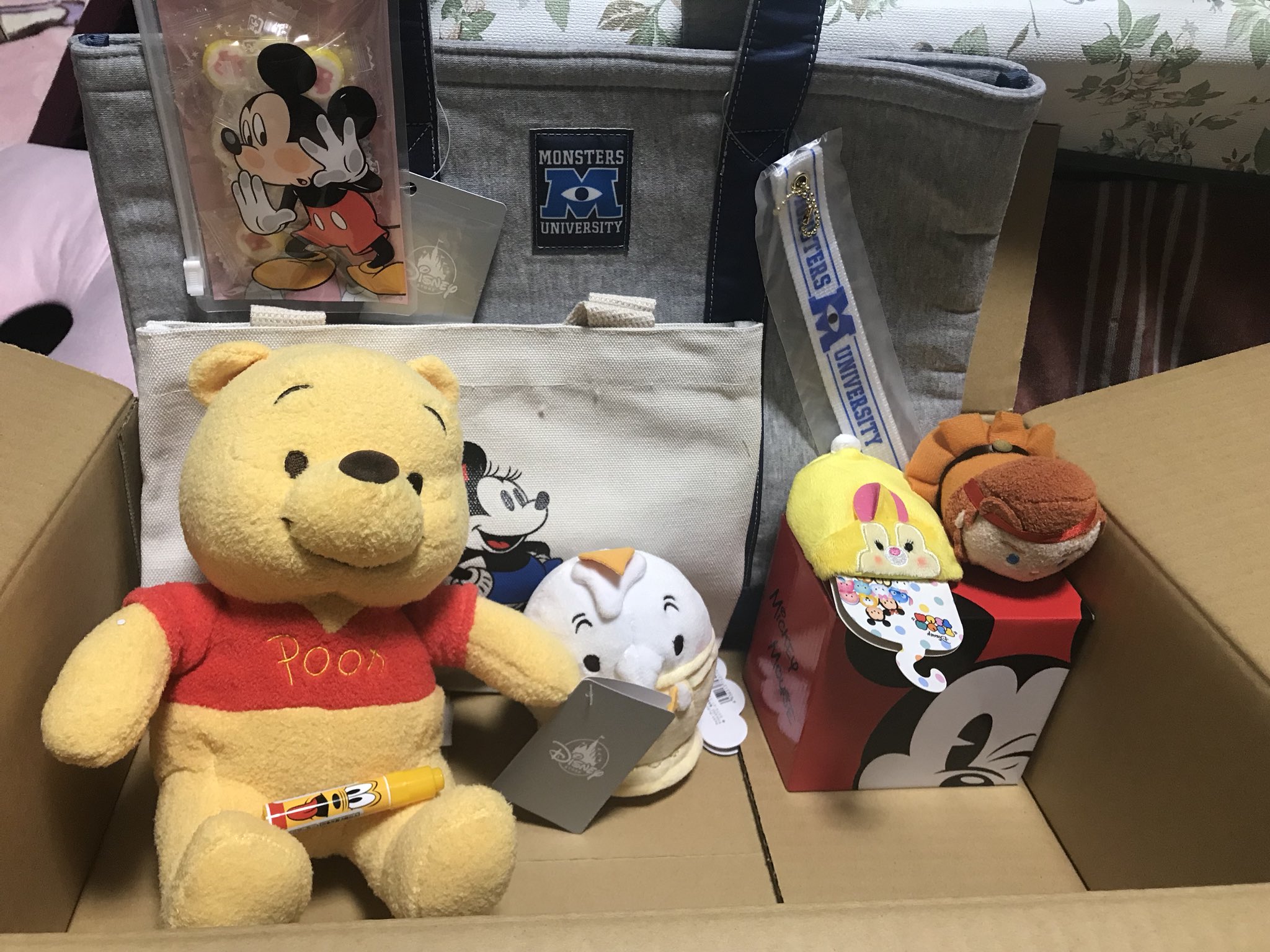 画像 今年のディズニーストア福袋はミッキーのアメ モンスターズインクトートバッグ 多分スターウォーズのキャラのちびツムツム 美女と野獣のろうそくの ぬいぐるみ ミニーの まとめダネ 画像 今年のディズニーストア福袋はミッキーのアメ モンスターズインクトートバッグ 多分スターウォーズのキャラのちびツムツム 美女と野獣のろうそくの ぬいぐるみ ミニーの まとめダネ