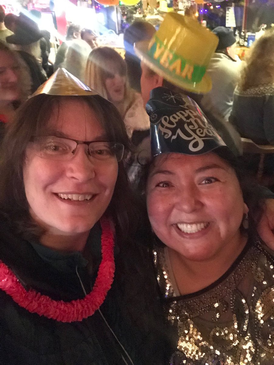 sherry_esp's tweet photo. Happy new year from lake Louise. https://t.co/8b7LUlPUQH