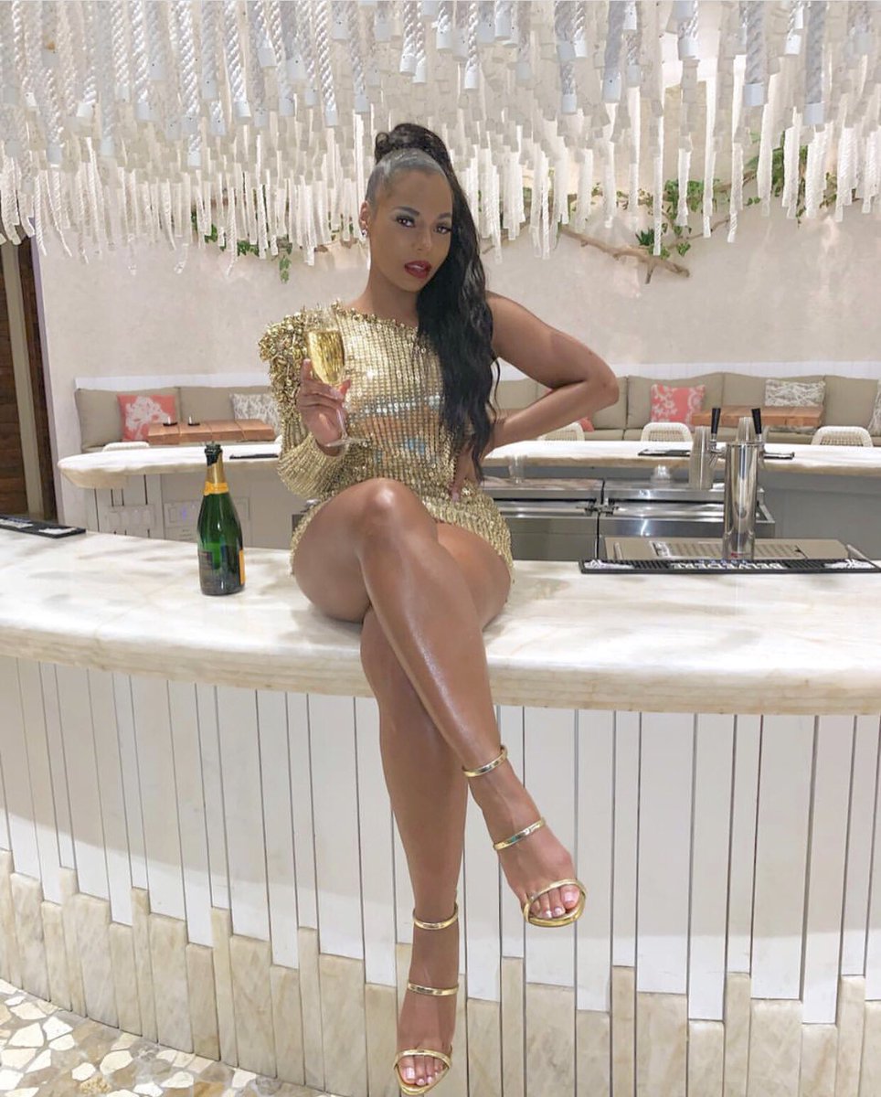 Ashanti Xtra on Twitter: "Happy New Year with @Ashanti #AshantiXtra  #HappyNewYear2019 #NewYearsDay… "