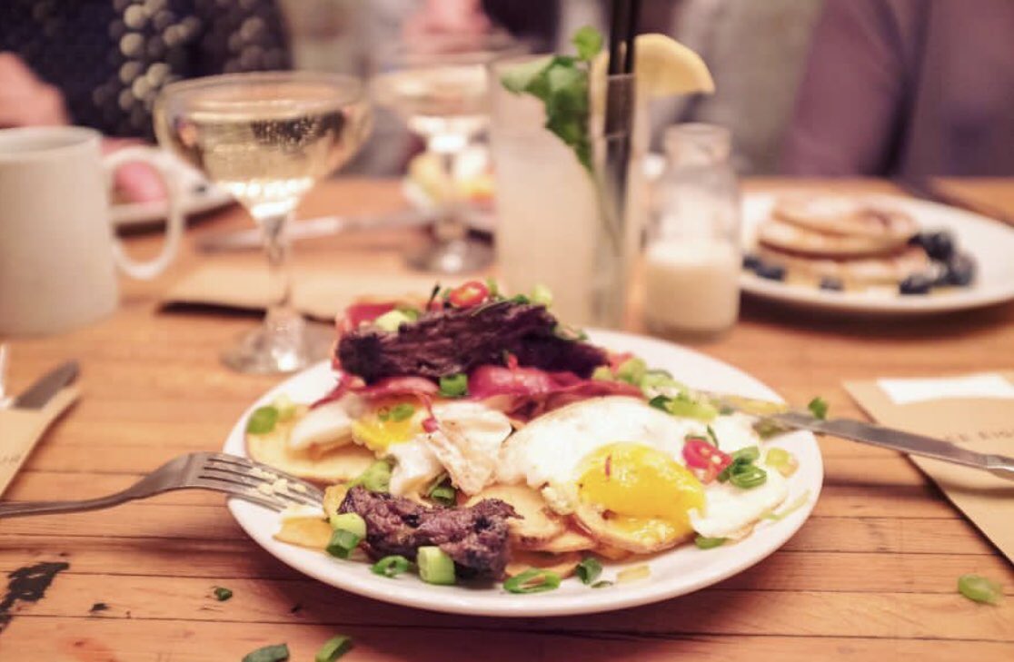 three eight four tweet media