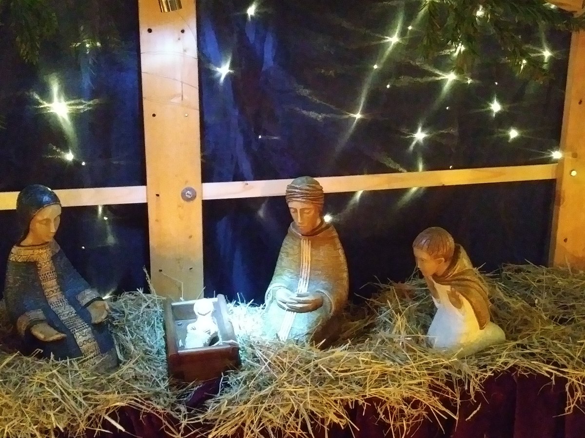 FrSpicer's tweet photo. A lovely way to begin 2019- Mass with hymns 12noon @worksoppriory @diocswellnott @churchofengland #FollowTheStar. All are welcome @MyWorksop @inNNotts @Worksop_Uk #worksop https://t.co/w3vFIP0Ojf