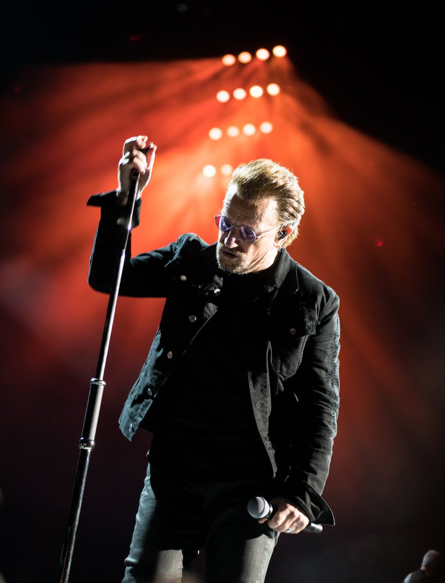 U2start's tweet image. A 5-star audio recording is rare, but we are happy to kick off the new year with one of those. Amsterdam 2, Joshua Tree tour. An amazing effort resulting in an incredible recording. Thanks to those involved: u2start.com/shows/1826/#!a… #U2TheJoshuaTree2017