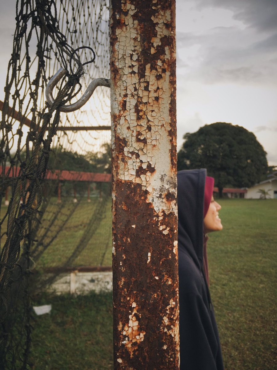 ikaismaill's tweet image. model : @Musyihaaaa @nadiakay5 @__ainnurshahira 

Vsco : A6 : Temp 2+ , Shadow 6+, Vignette 12+, Contrast -0.5

#shotoniphone6