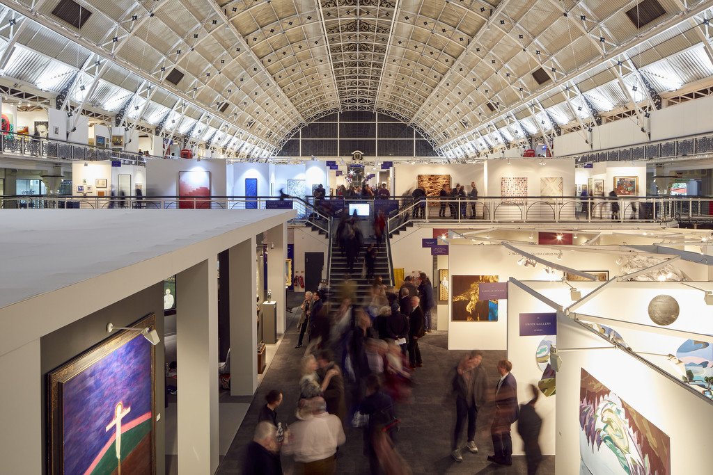 Win a pair of tickets to <a href="/LondonArtFair/">London Art Fair</a>! On a day of your choice between 16 - 20 January 2019, enjoy access to artists and galleries, Own Art tours and talks. To enter, email us with your full name at info@ownart.org.uk by 6 Jan. Prize draw rules: mailchi.mp/ownart/consume… #LAF19