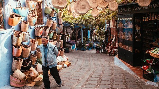 AlenkaFalzon's tweet photo. Mastering the art of street market bargaining
.
.
.
.
.
.
#potd #travel #travelgram #explore #travelmorocco #travellingmorocco #morocco #chefchaouen #chefchaouenmorocco #bluecity #natgeotravel #gh5 #lumix https://t.co/ksZyKyV6Yq https://t.co/C9FA8hJvqQ