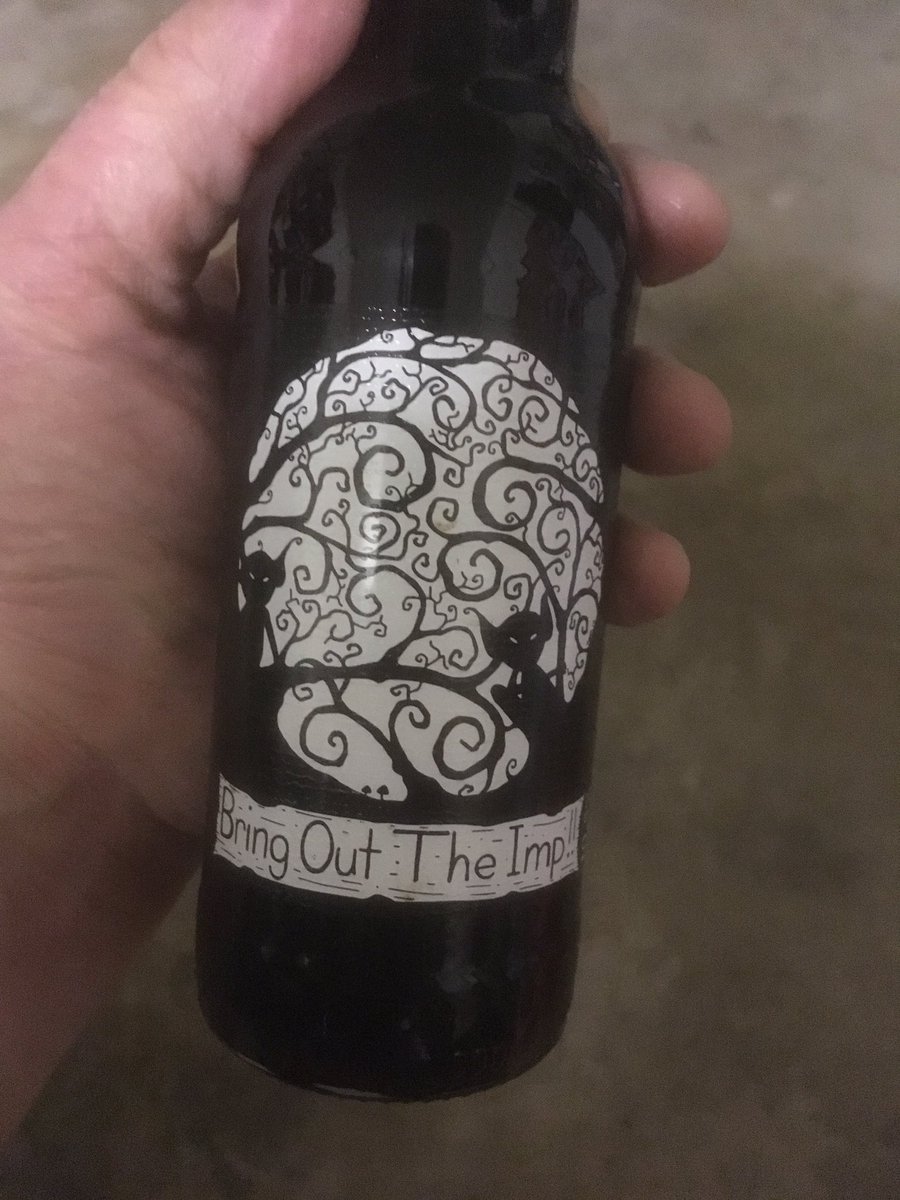 s77tux's tweet photo. #BringOutTheImp
โImpโs sleepinโ.โ
โThen I guess you better go wake him up!โ
@AlechemyBrewCo (10.5% ABV / 330ml) Imperial Stout https://t.co/ugCeVCYUpq