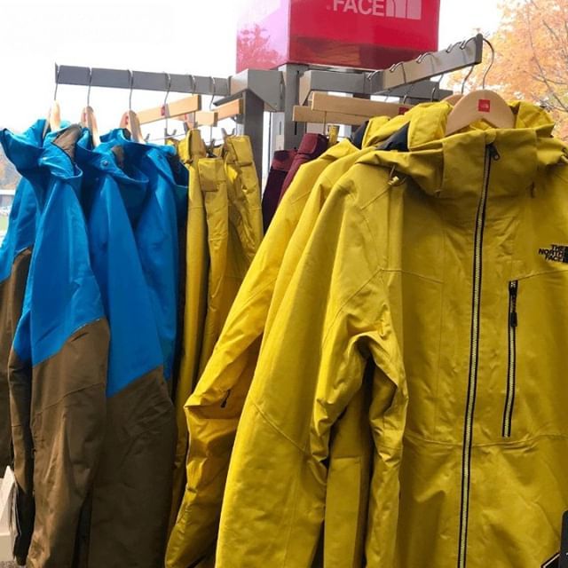 The North Face for men, women and kids available at Northern Ski Works and northernskiworks.com. Shop today! #northernskiworks #killingtonskishop #thenorthface #neverstopexploring #okemoskishop #shoponline bit.ly/2AlOFDq