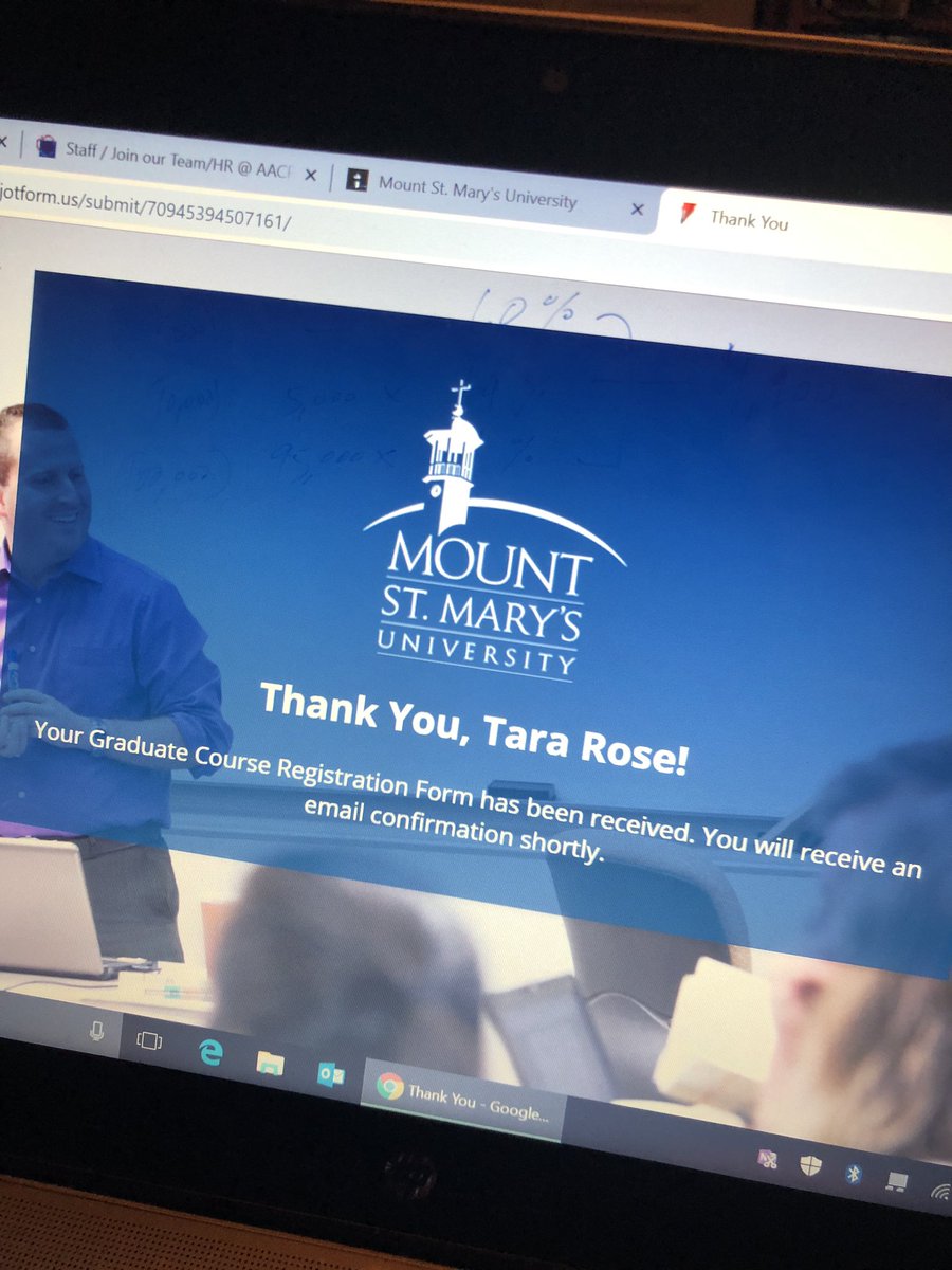 teacherfirst73's tweet photo. Registered for last class and last practicum, filled out intent to graduate 👩🏻‍🎓 Bring it 2019! #ready👩🏻‍🎓 #Goalsfor2019 #accomplishments #ready2learnmore https://t.co/OUdlOCzcJl