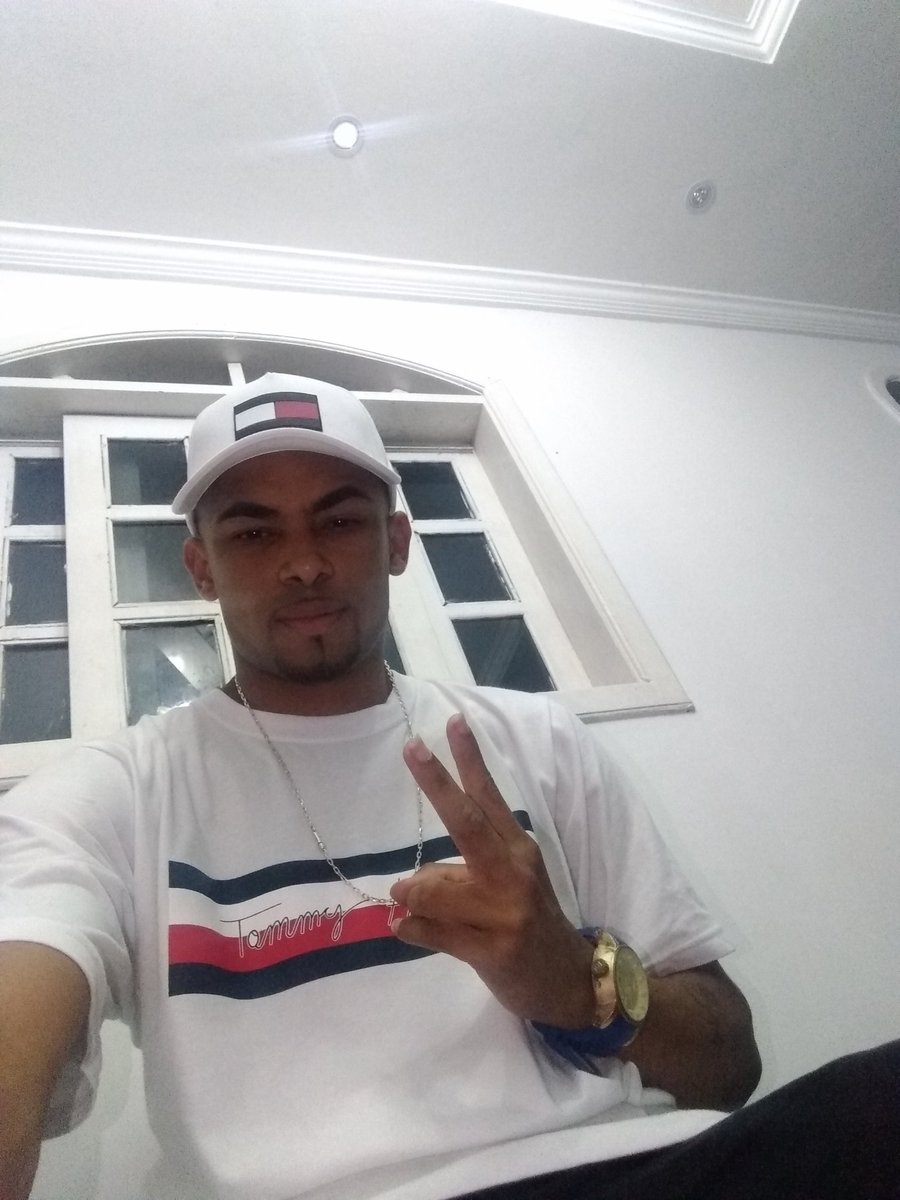 IuryXavierRj's tweet photo. 1/365 🙌😜 https://t.co/Gi8xLk4VvY