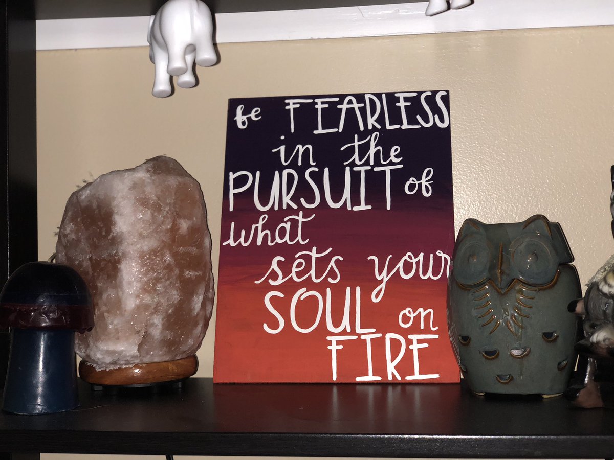 caitjones7's tweet image. Absolutely in love with my signs from @PaintsType1!!!!!! They are exactly what I wanted, not expensive, and for a great cause. Thank you, Marinda!❣️