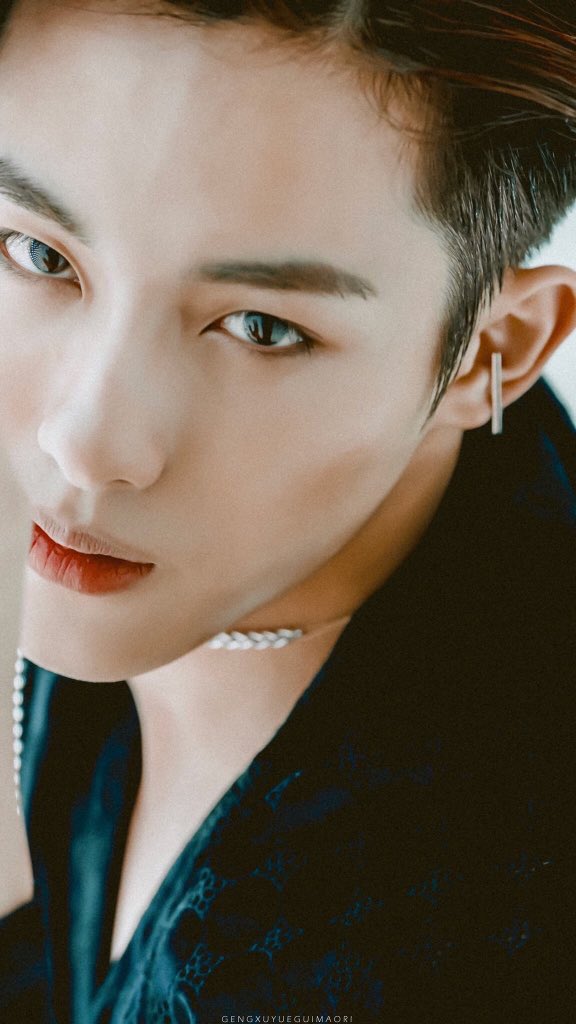cottonjh97's tweet photo. ไม่ว่าจะอยู่ในฟิลเตอร์ไหน ก็ไม่เคยผิดหวังกับความวิชวลของวินวินหรือต่งซื่อเฉิงเลย สุดยอด น่ารักก็สุด หล่อก็สุด อะไรเนี่ย 😭💛 https://t.co/zceBF3BCeT