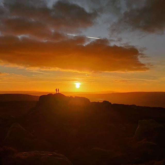 RobUmp's tweet photo. What a great start to 2019. Sunset at Simon's Seat above Appletreewick with @charliefrench14. #yorkshiredales looking prime today.

#appletreewick #sunsets #yorkshire #simonsseat https://t.co/mnpmaReTJO https://t.co/YMJGBy0CmT