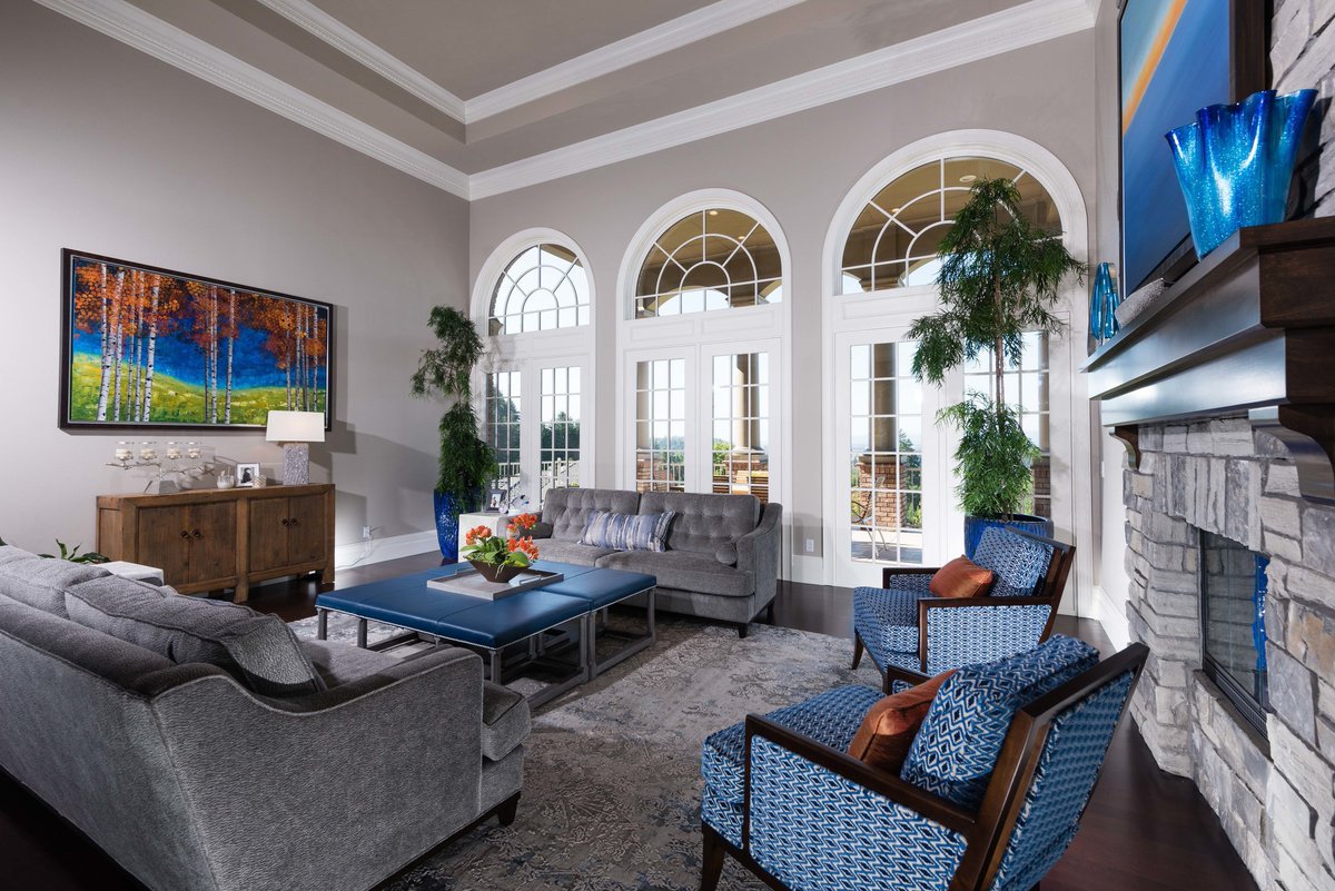 LakeShoreDsgn's tweet photo. The modern classics, Cassina, Ligne Roset or Thonet, are all taking over the show again thanks to new updated colors, this becomes one of the most atttactive trends for this year. https://t.co/3QqHGFqgPp https://t.co/YLYyDuSP2h