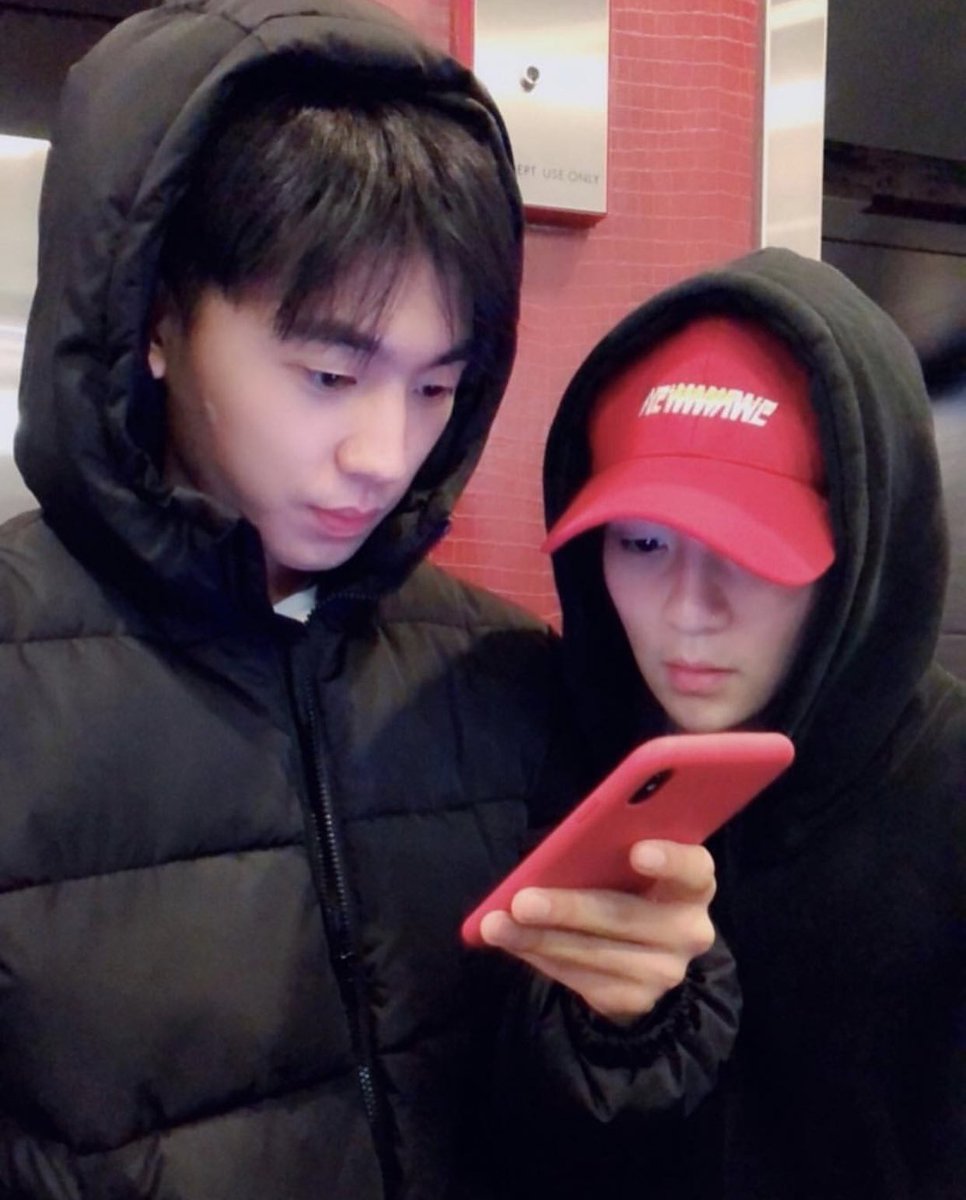 RickKibTN's tweet photo. เอ๋าาาา แฟนกั๊นนน 🙈🙊 ไปเดทกานนน
#ChangRick 😍😍💕💕 https://t.co/8o6b9te0Q5