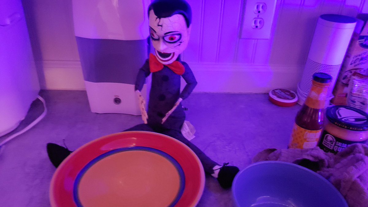 Carl the Zombie Ventriloquist Dummy (carlthedummy) Twitter