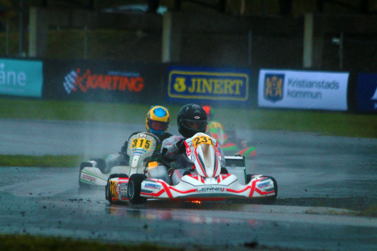 FormulaRapidaES's tweet photo. #Karting | Top 50 mejores pilotos españoles de 2018: 20-11

https://t.co/K2u3xpDp60

📸 @vinyi_arnau96
#WeLiveForRacing #Kart #Karting https://t.co/WooQDQcqMJ