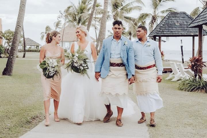 RugbyTON_'s tweet photo. Congratulations Lopeti Timani @lopeti21 &amp; Goldy Timani on your beautiful wedding in Fiji. Wishing you two all the best in 2019 &amp; beyond. Happy New Year. Photos by Goldy Timani @top14rugby @staderochelais @RugbyRochelais @pacificwelfare https://t.co/vDsU2dOmp7