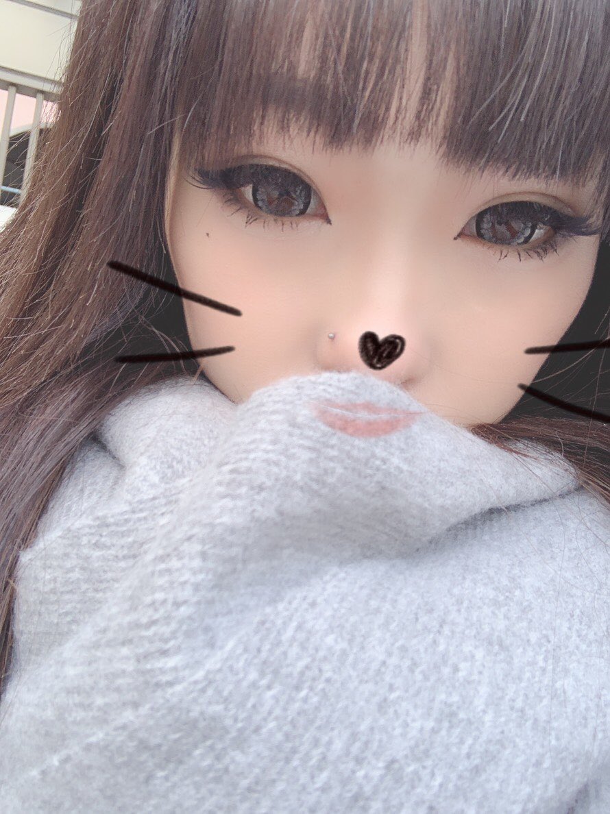 sc_______O7's tweet photo. あけましておめでとうごさいます😋
今年は充実させましょーう☝🏻️
ずきゅーんずきゅーんずきゅーん💘💘💘 https://t.co/lUJn5NWaRW