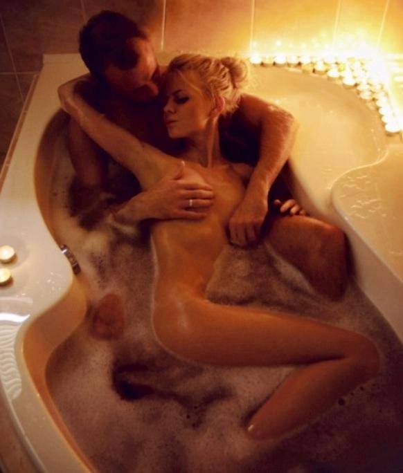 Романтический секс в ванной