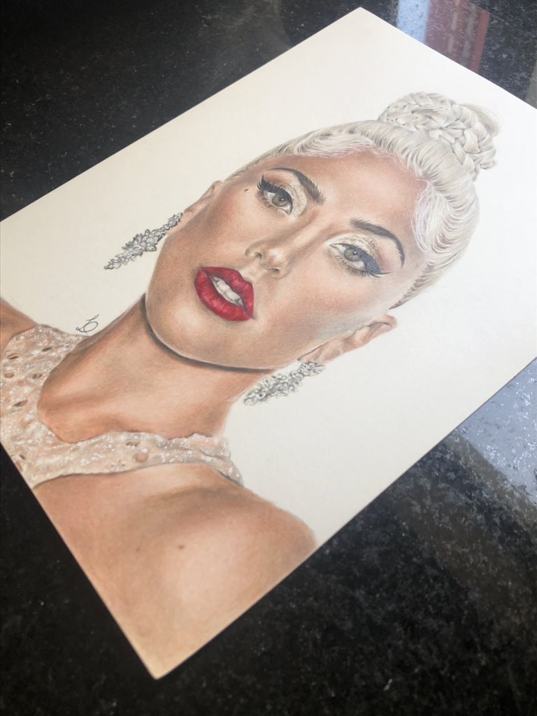 larimkr's tweet photo. we are not talking about this drawing enough, I’m so proud of it, she is an angel 😭
@ladygaga YOU NEED TO SEE THIS 
Love u gurl https://t.co/zMvaCFsVE0