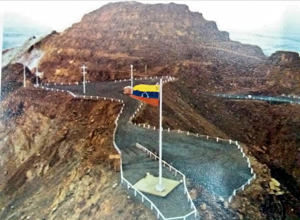 Ferrominera_CVG's tweet photo. #DeInterés || Hoy #1Ene se cumplen 44 años desde la nacionalización de la industria del hierro venezolana, fecha desde que inicia el desarrollo de este sector para el crecimiento de la Patria https://t.co/LuXnPIDkPw