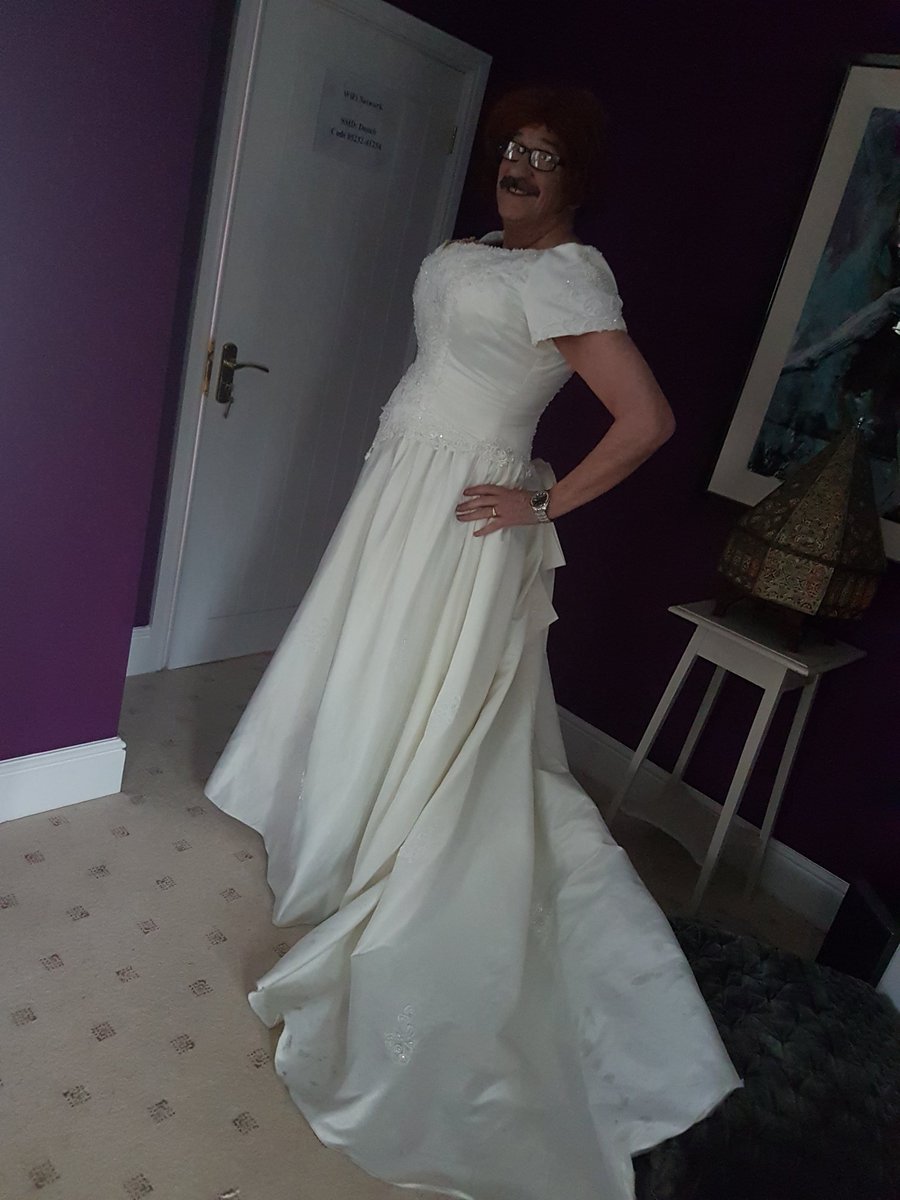 Paul Chuckle tweet media