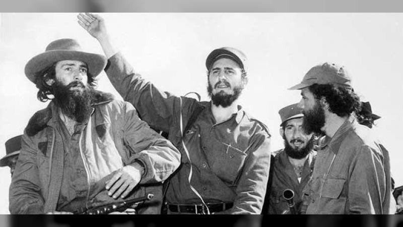 60 años de la Revolución Cubana. Como siempre le escuché decir a Fidel, cuando se defiende un idea siempre se encuentra el camino a la victoria. Vaya mi admiración al digno pueblo cubano. Pueblo sabio y valiente como nosotros, el pueblo venezolano.