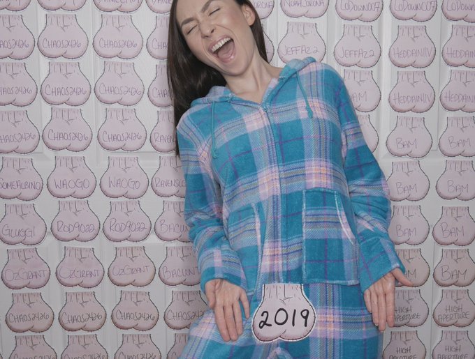 Happy New Year friends!!!!!!!! 💜 https://t.co/ExrHjF9iDQ<a href="/tag/onlyfans"class="tags"><span>#onlyfans</span></a>