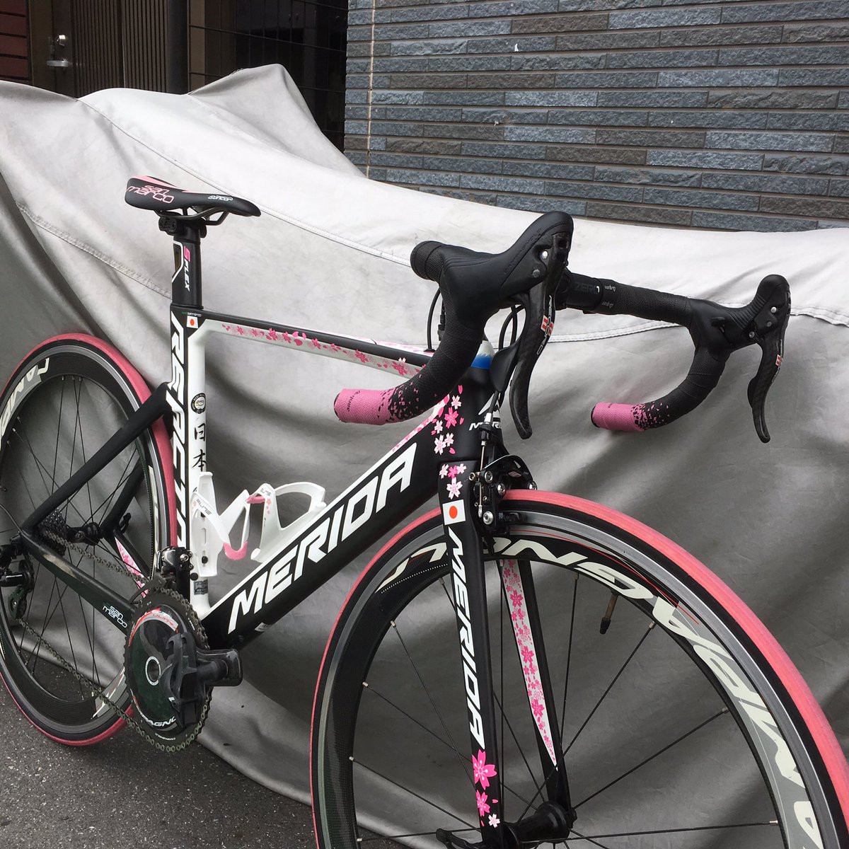 ট ইট র 黒鷹 ロードバイク垢 自転車のスペックをさらせ リアクトteame 新城幸也モデル カンパ レコード クランクバレウル リアのみブレーキロクハチアルテ ホイーヨバレット50 ペダルタイムエクスプレッソ 詳しくは過去ツイよろ 他力本願