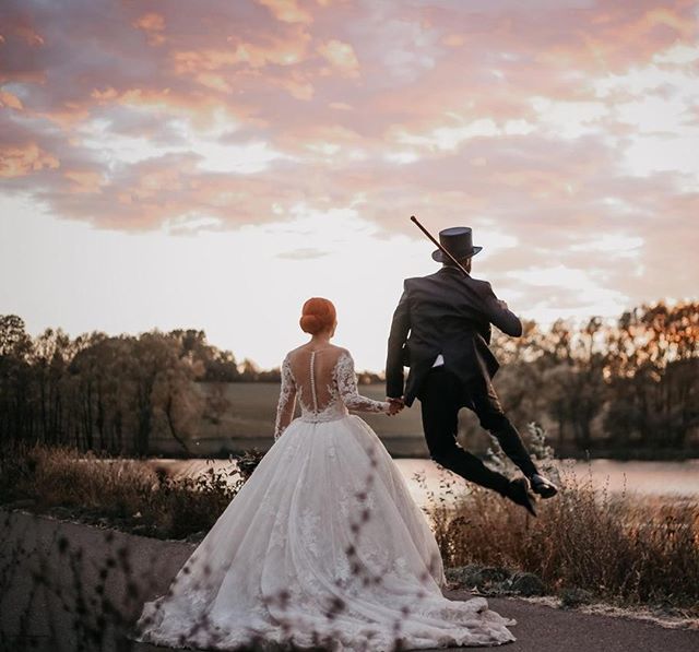 DemetriosBride's tweet photo. Thank you to all our #DemetriosBrides and fans -- we cannot wait to see what this year will bring! Leave a 💍if 2019 is your year to tie the knot.
#DemetriosBride: @crazzy_redhead
Groom: @tony_pellicci
Photographer: @joclaraphotographer
Store: @declar… https://t.co/PrfBgMYKdU https://t.co/9pIvFjIap4