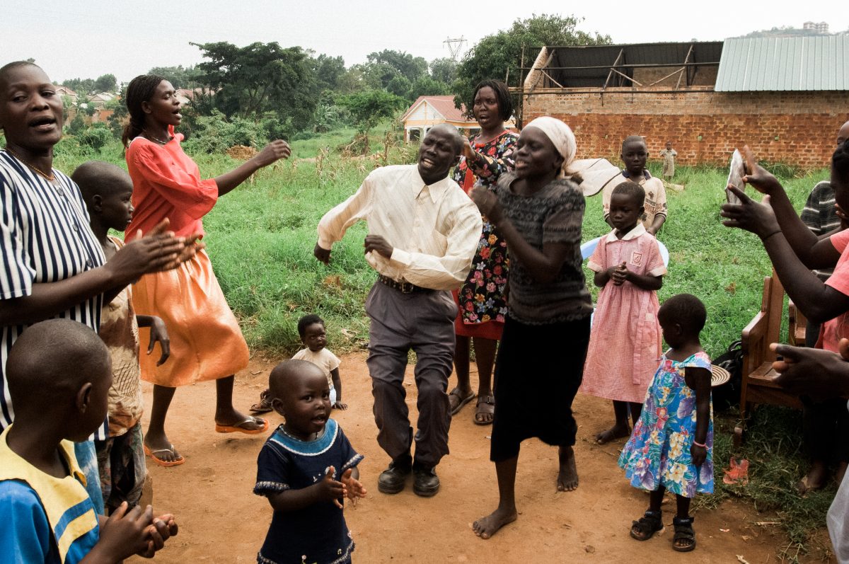 allaccessintl's tweet photo. It's 2019, let's C E L E B R A T E!
We hope this year is filled with opportunities for you to say "yes" to chasing after the heart of the Father. What are you excited about for 2019? Photo: IMB https://t.co/y58UwrRmjT