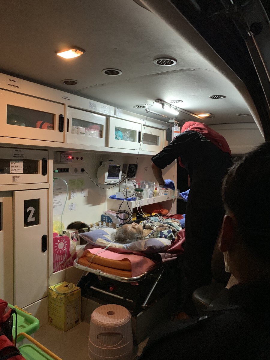 Sharing pengalaman menggunakan Fasilitas ‘Ambulance Hebat Gratis Standby 24 Jam’ yang infonya tanpa biaya alias FREE 100%

Wajib disimpan di kontak HP kamu, nomernya 1-500-132

Khusus area Semarang 🚑